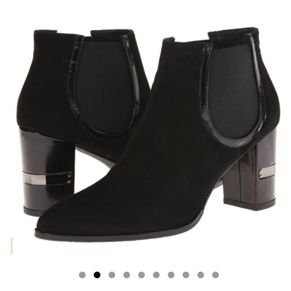 Stuart Weitzman Black Suede Ankle Nostress Boots size 9
